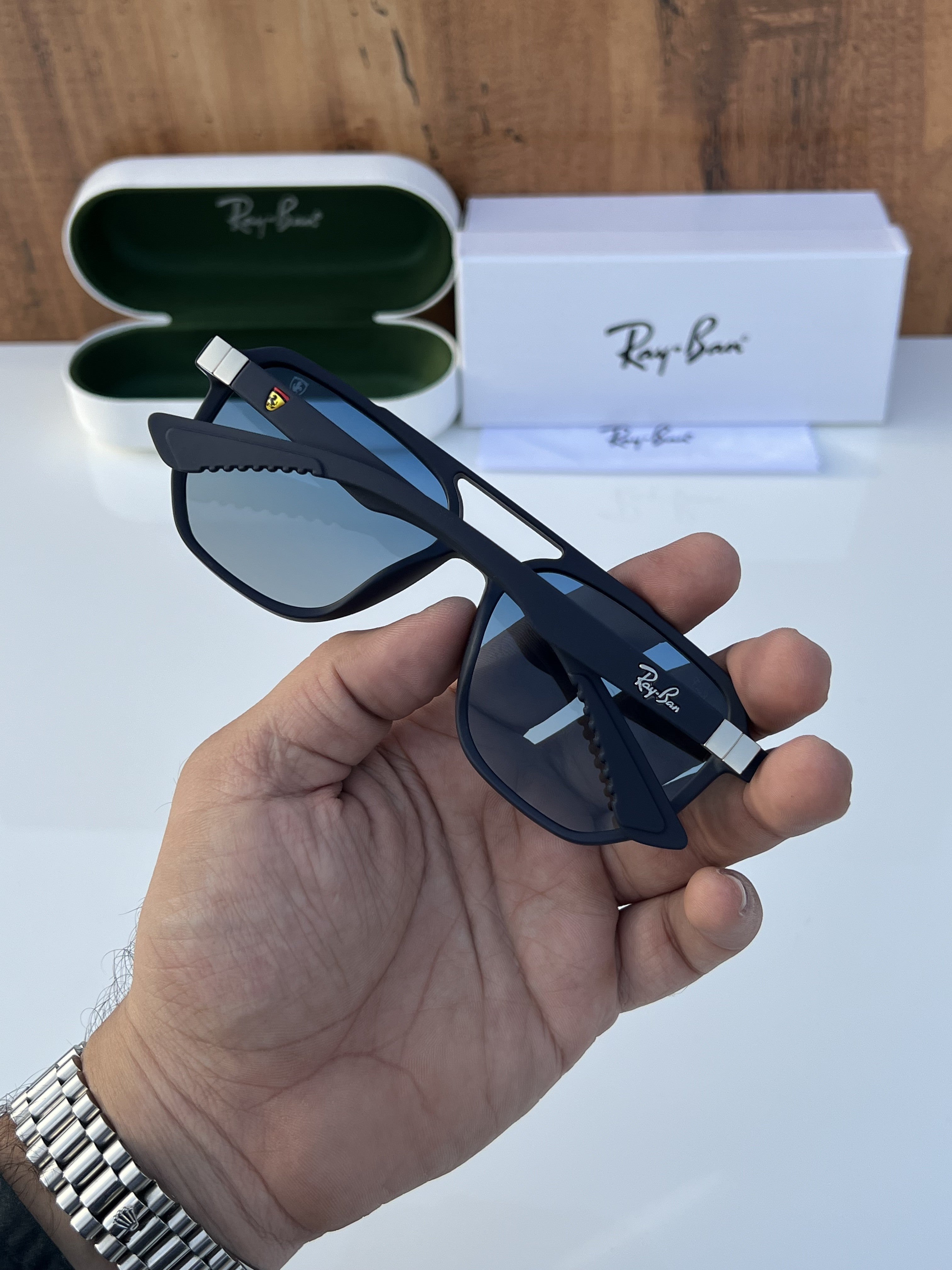 Rayb_an_4613_matt_blue